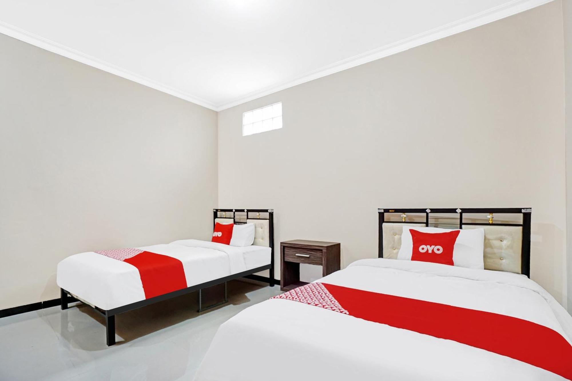Avisha Guest House Syariah مالانغ المظهر الخارجي الصورة