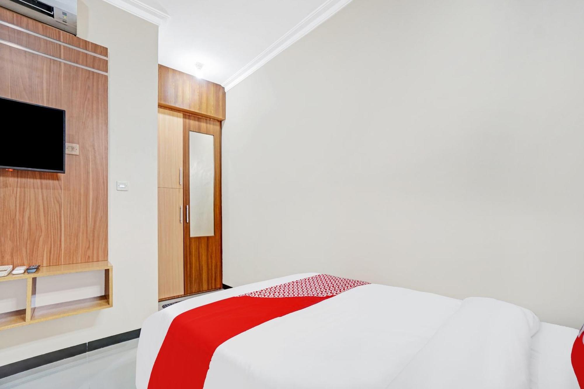 Avisha Guest House Syariah مالانغ المظهر الخارجي الصورة