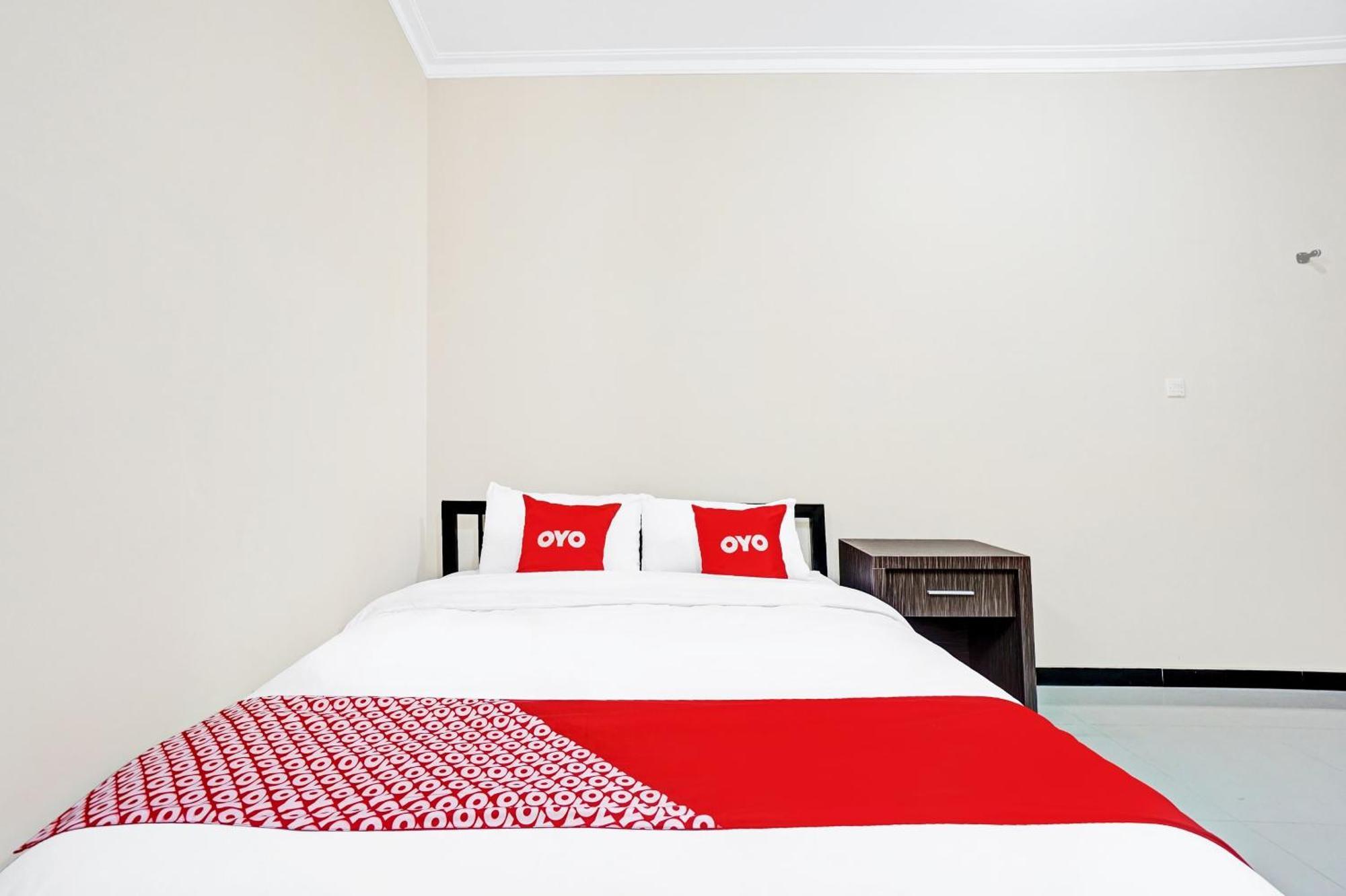 Avisha Guest House Syariah مالانغ المظهر الخارجي الصورة